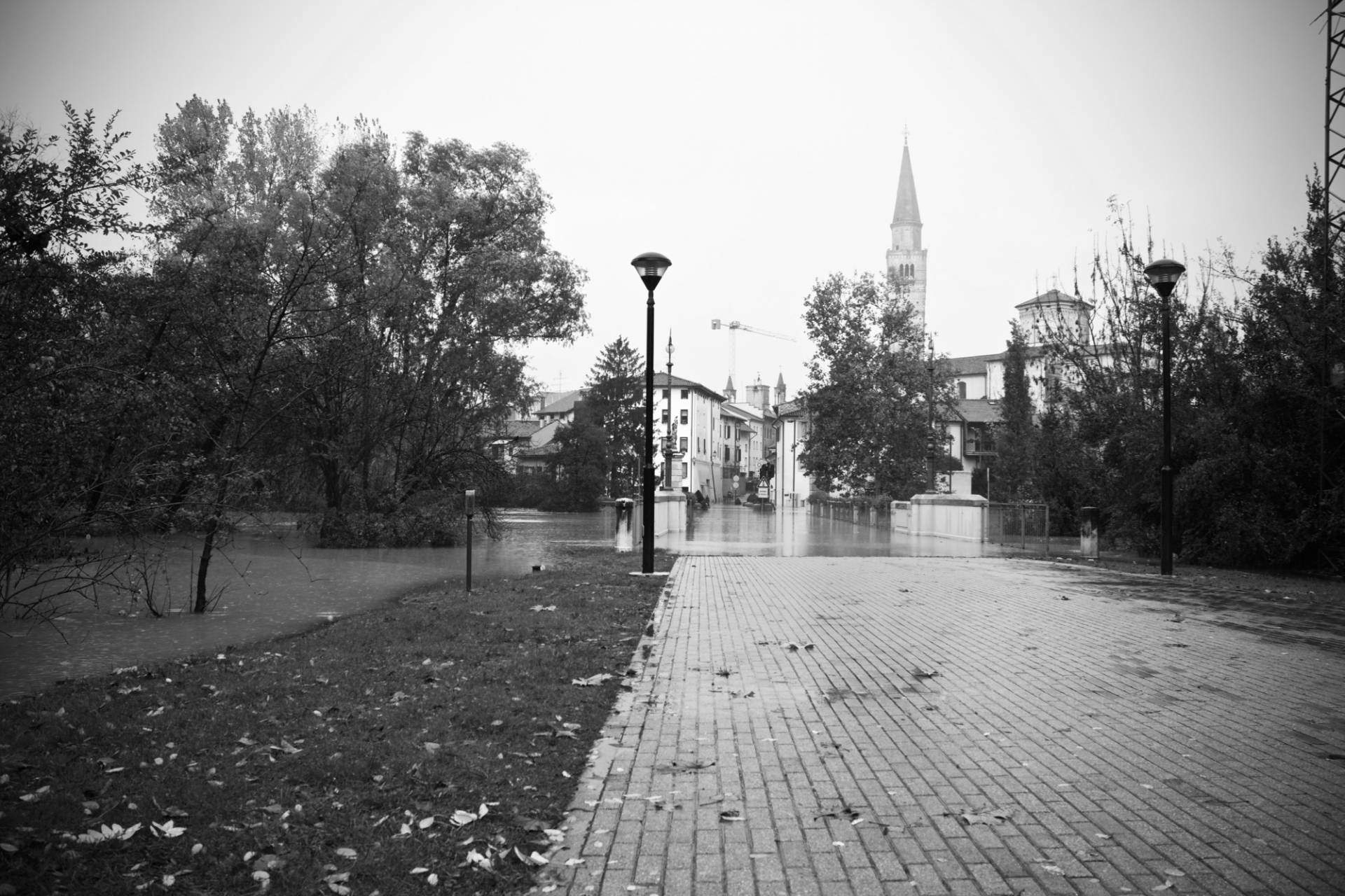 Ponte di Adamo ed Eva massimiliano-scarpa-istantidigitali-pordenone-alluvione-2014-19-di-50