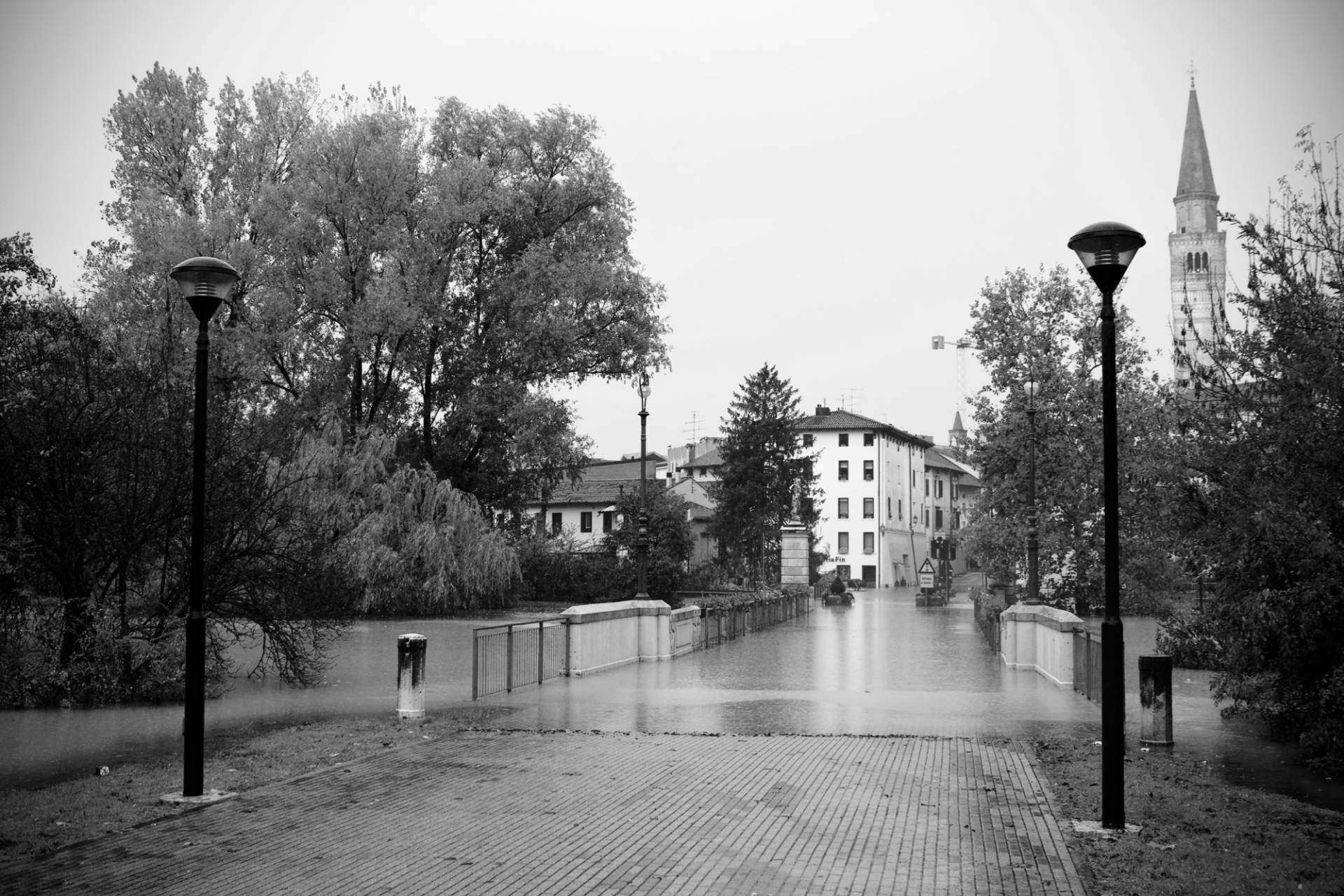 Ponte di Adamo ed Eva massimiliano-scarpa-istantidigitali-pordenone-alluvione-2014-19-di-50