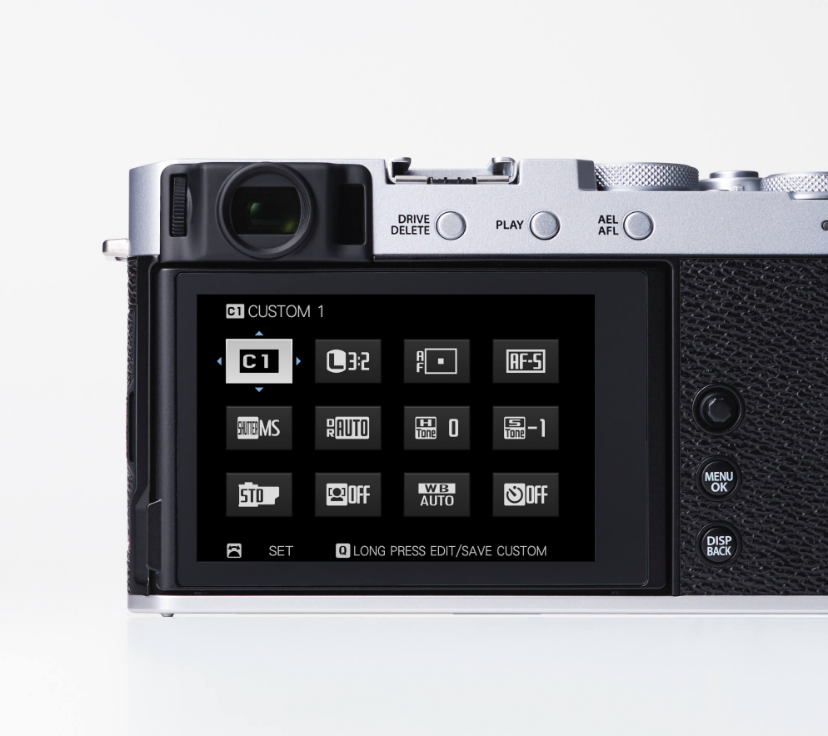 FUJIFILM X-E4